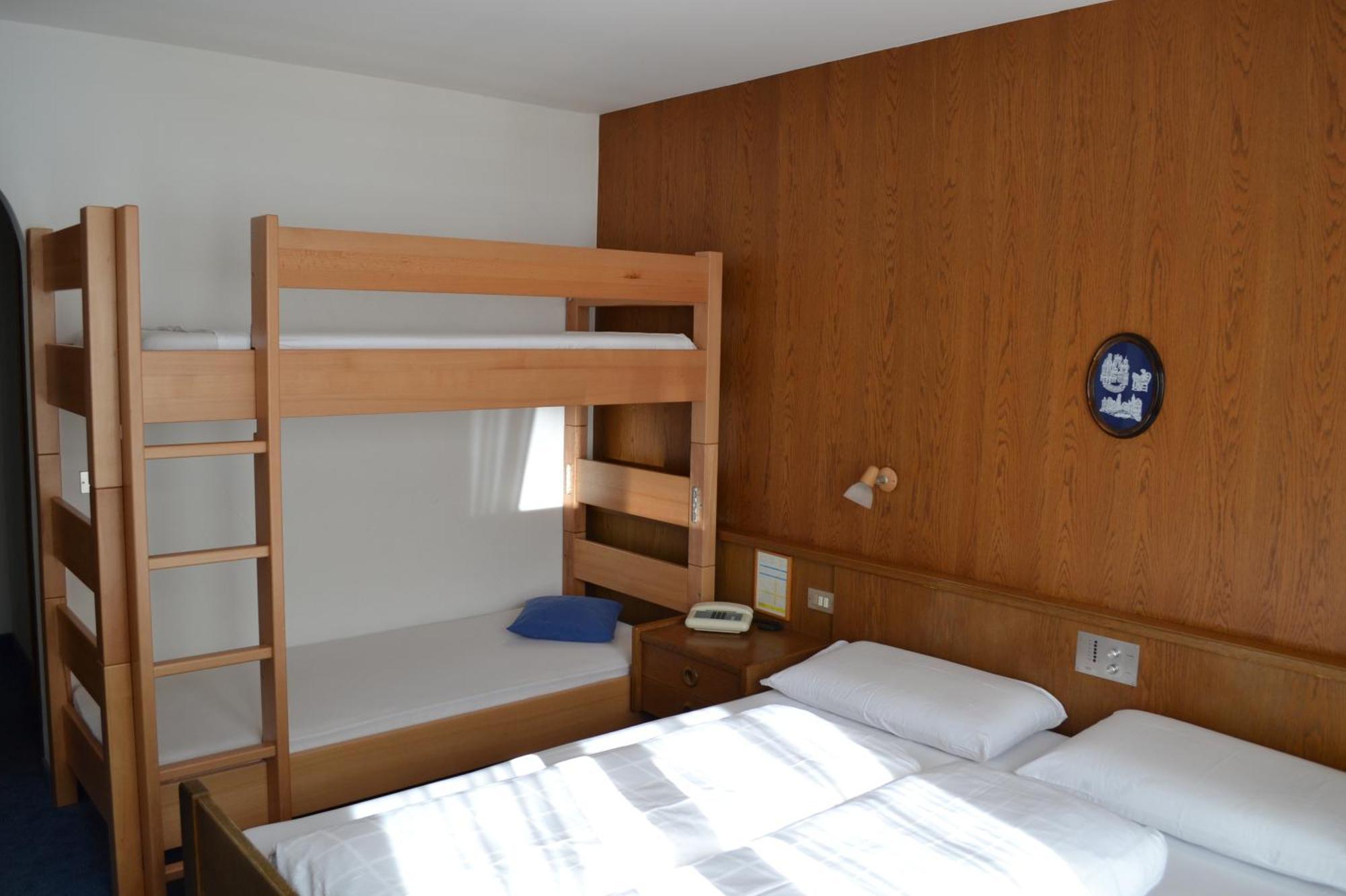 Hotel Alpenblick Sarentino ภายนอก รูปภาพ