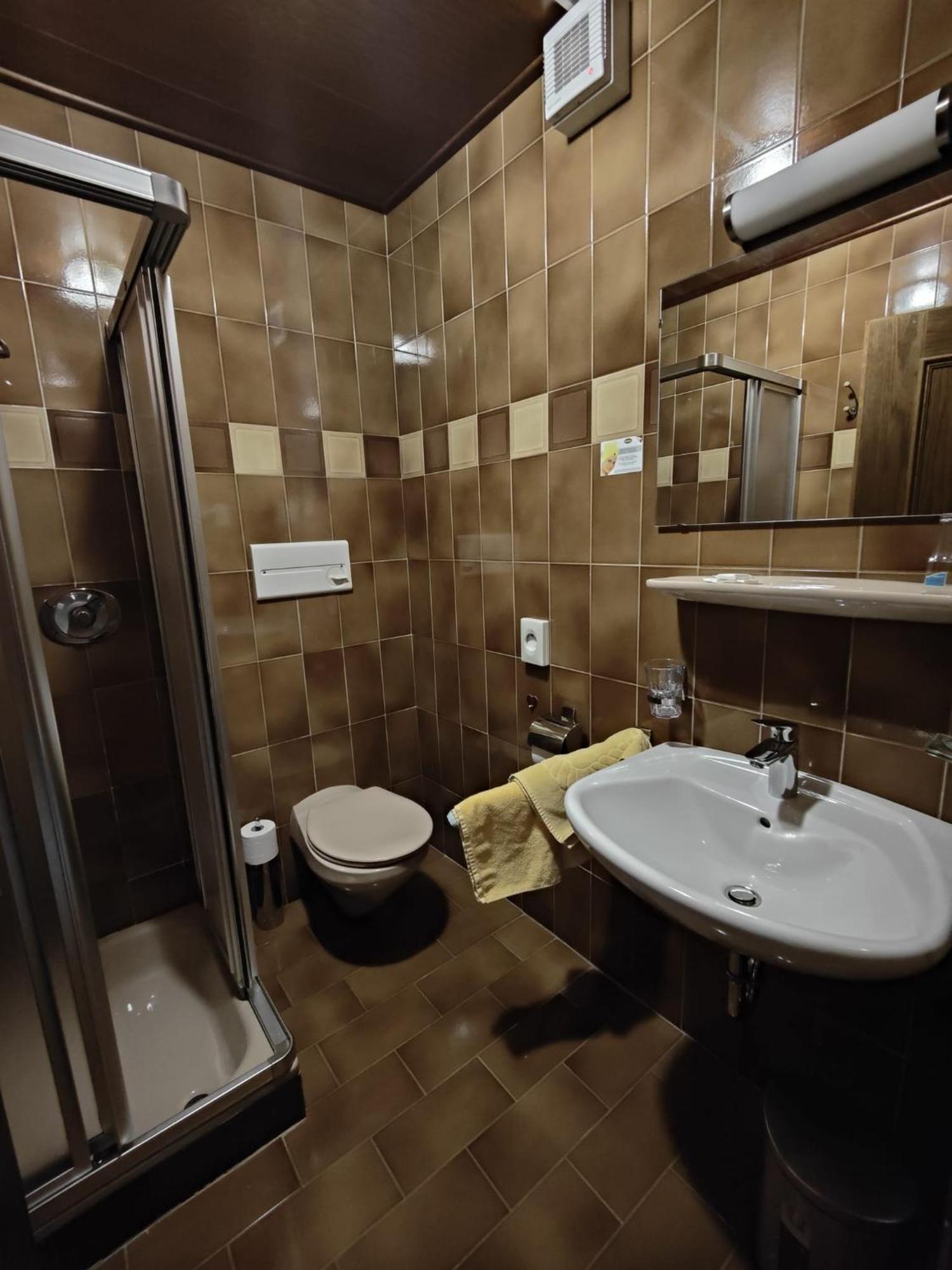 Hotel Alpenblick Sarentino ภายนอก รูปภาพ