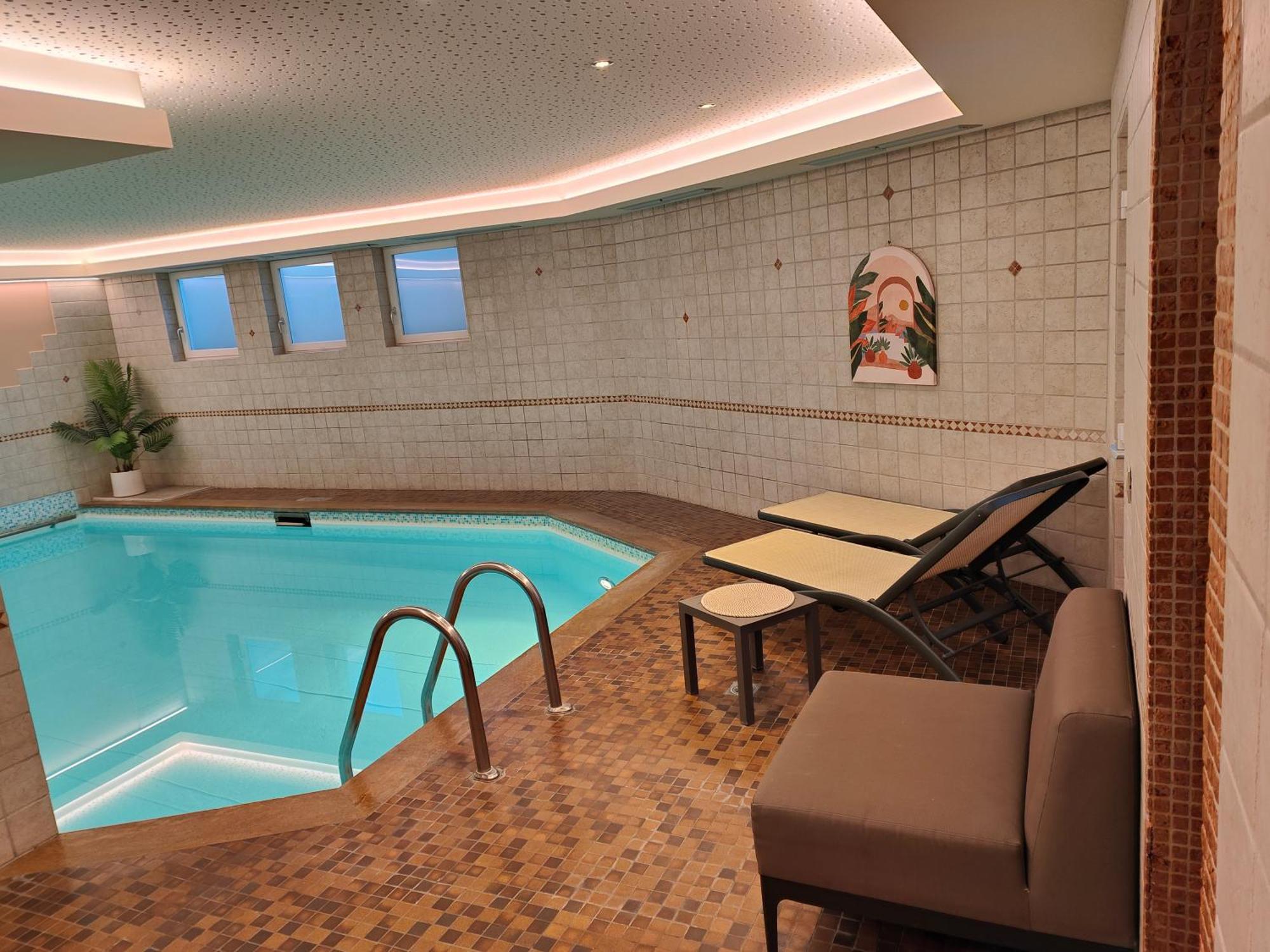 Hotel Alpenblick Sarentino ภายนอก รูปภาพ