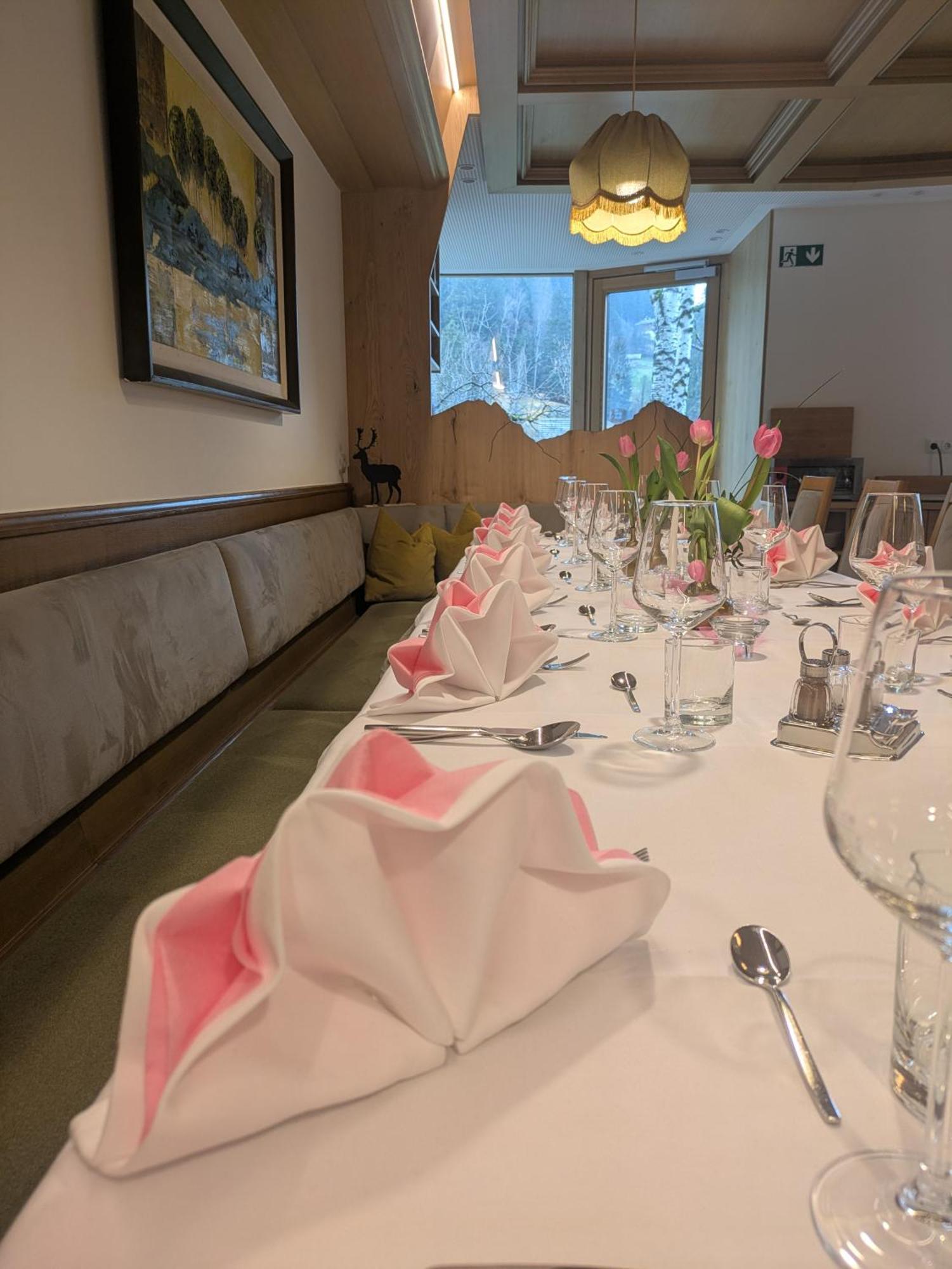 Hotel Alpenblick Sarentino ภายนอก รูปภาพ